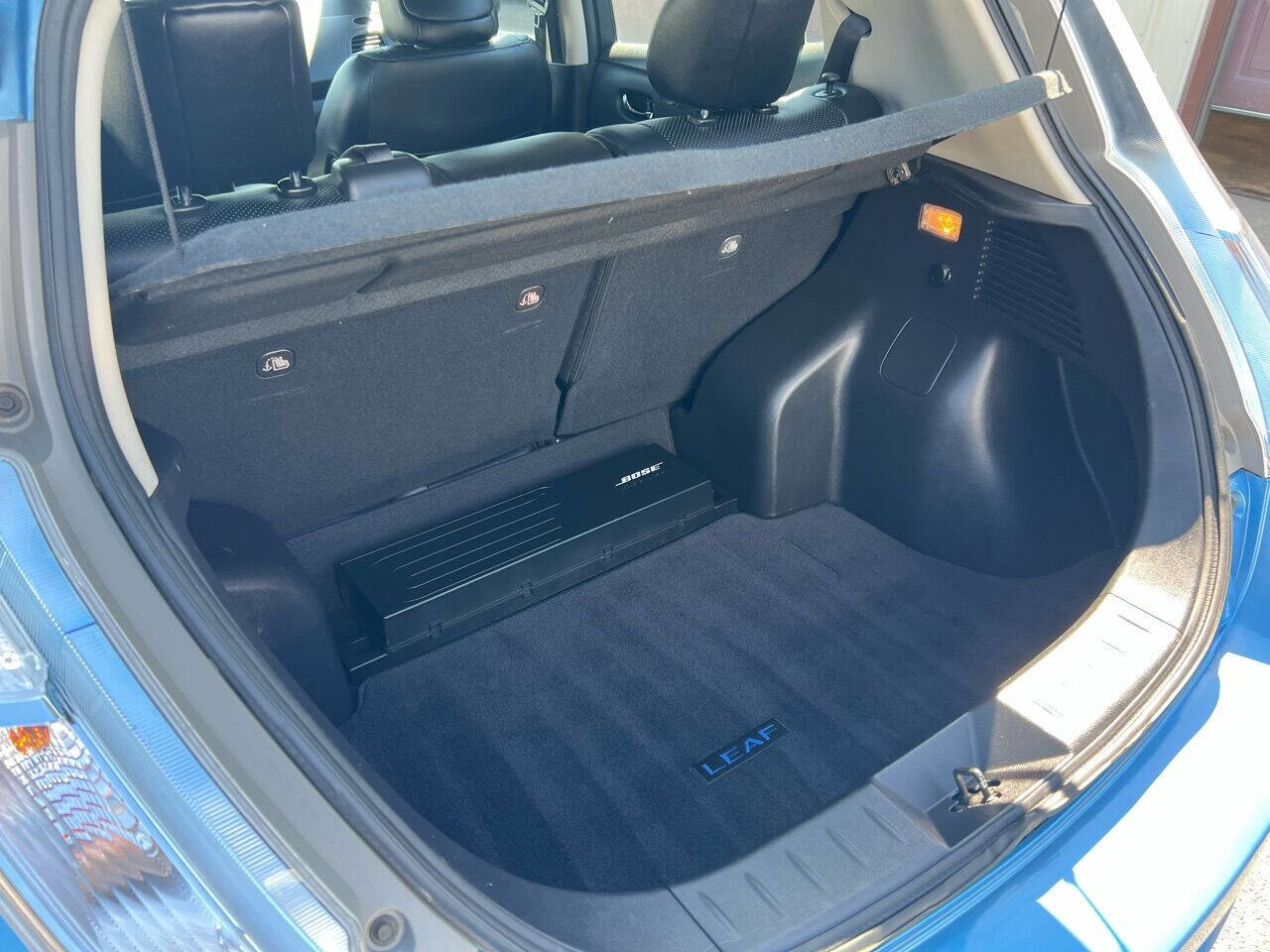 Used 2014 Nissan Leaf SL w/ Premium Package image 31