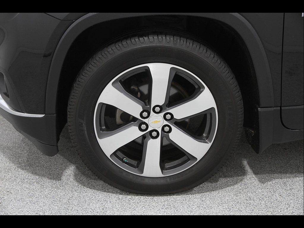 Certified 2019 Chevrolet Traverse LT w/ LT Premium Package AWD/4WD image 23