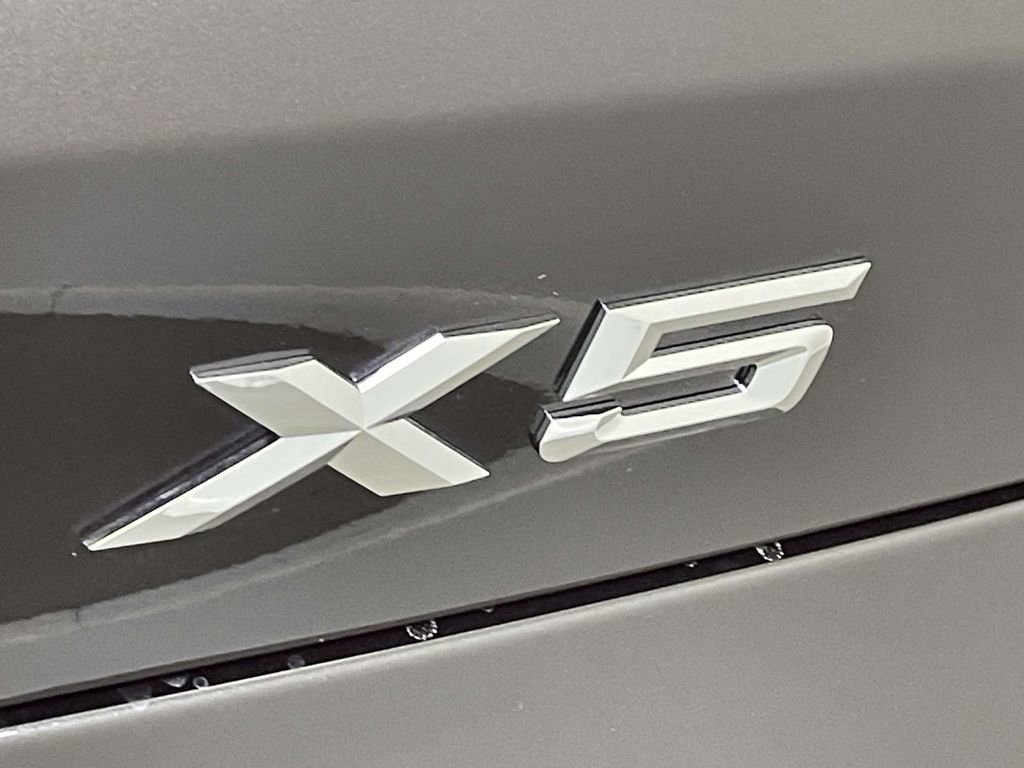 New 2026 BMW X5 xDrive50e w/ Executive Package AWD/4WD image 10