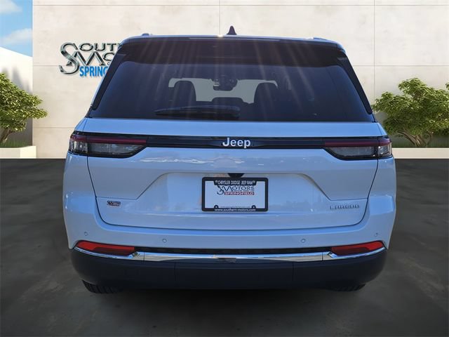 New 2025 Jeep Grand Cherokee Laredo RWD image 4