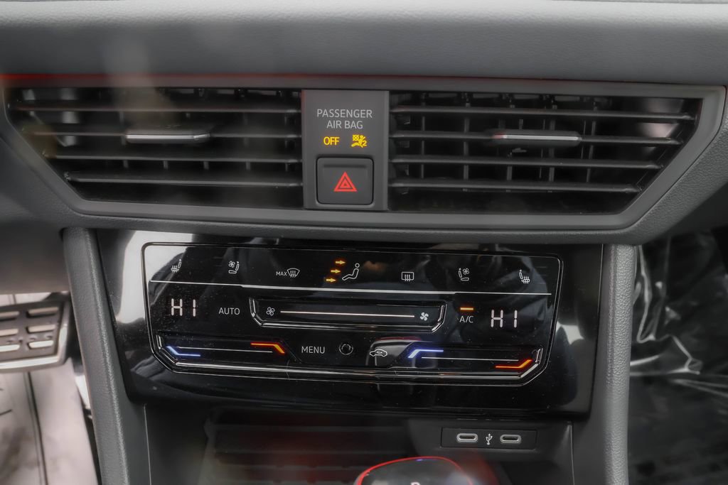 Used 2025 Volkswagen Jetta GLI Autobahn w/ GLI Black Package image 23