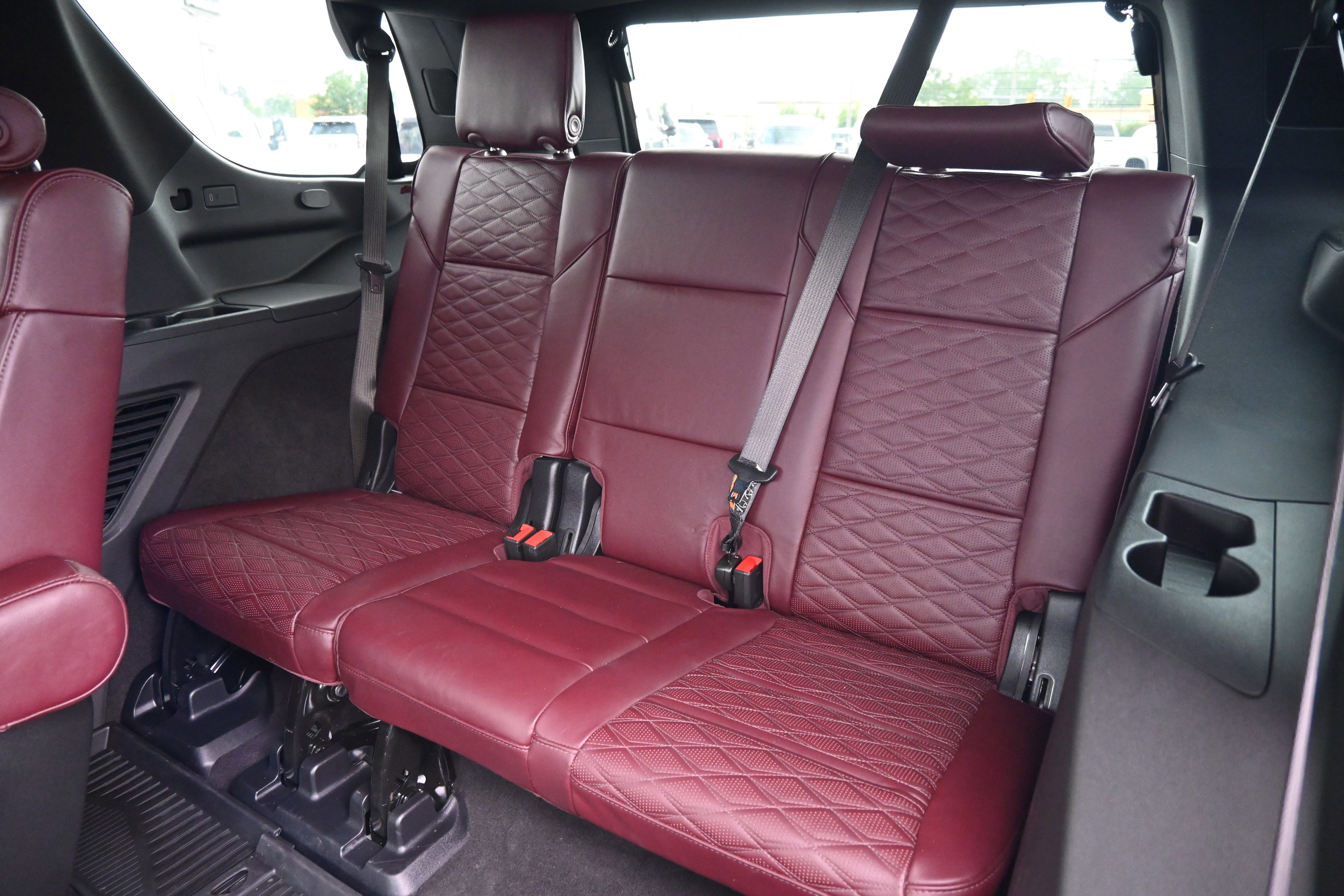 Used 2026 Cadillac Escalade Luxury w/ LPO, Floor Liner Package AWD/4WD image 31