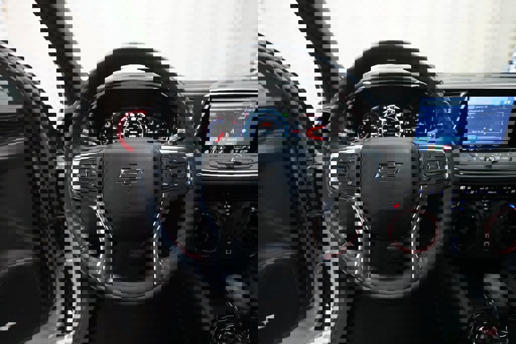 Used 2022 Chevrolet Blazer RS w/ Enhanced Convenience Package image 4