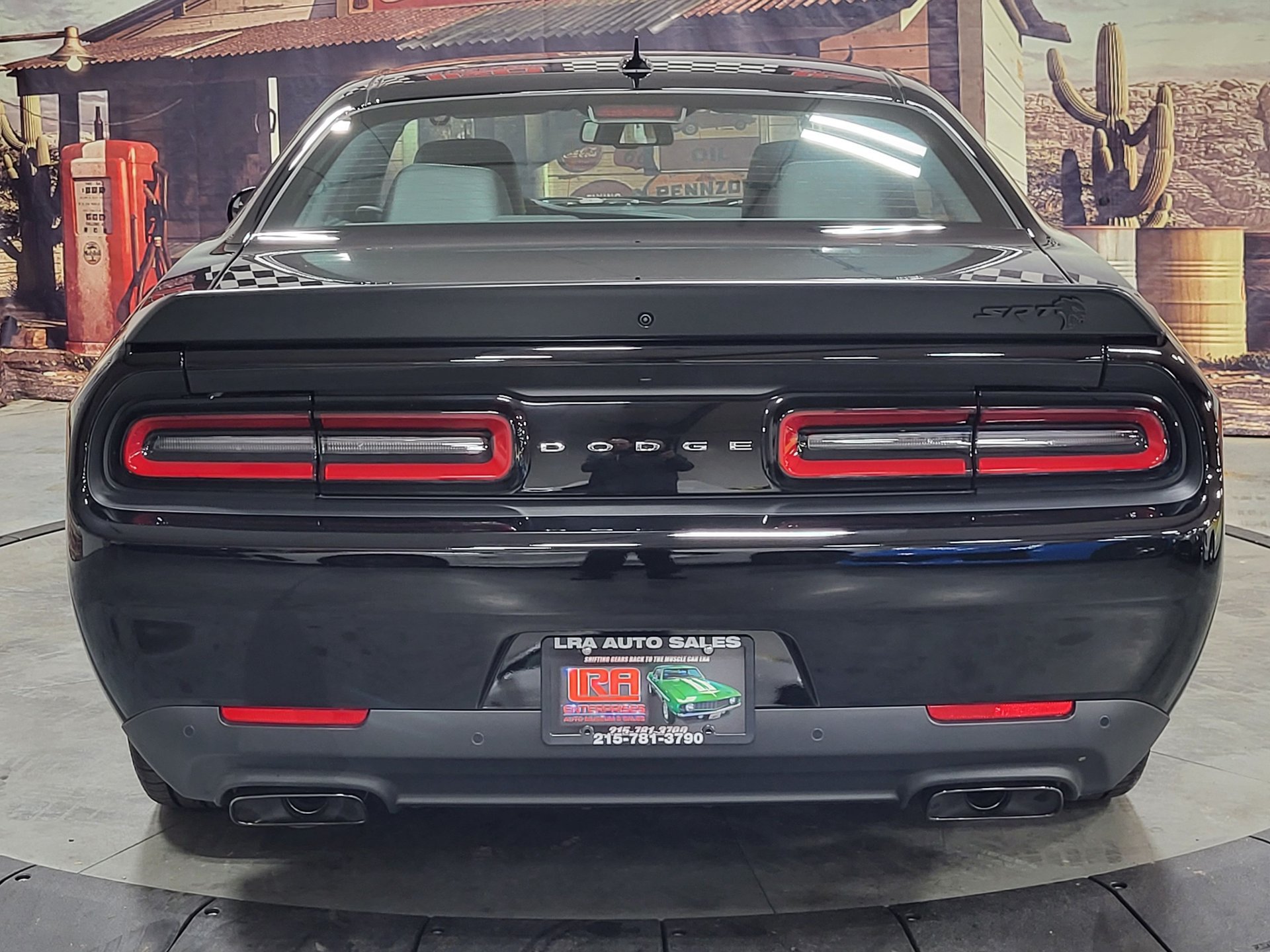 Used 2023 Dodge Challenger SRT Hellcat RWD image 4