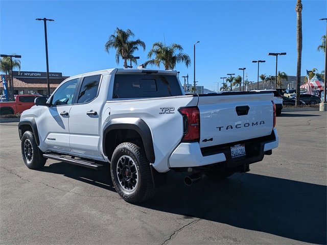 Used 2024 Toyota Tacoma TRD Off-Road image 8