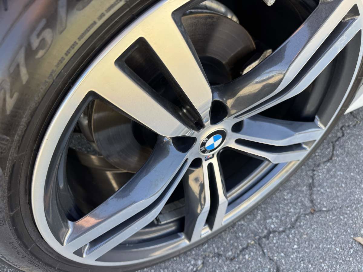 Used 2018 BMW 740i image 32