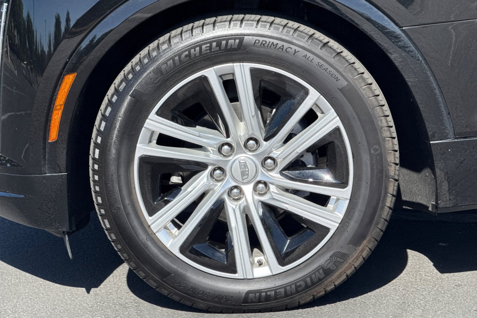 Used 2024 Cadillac Lyriq Tech AWD/4WD image 15