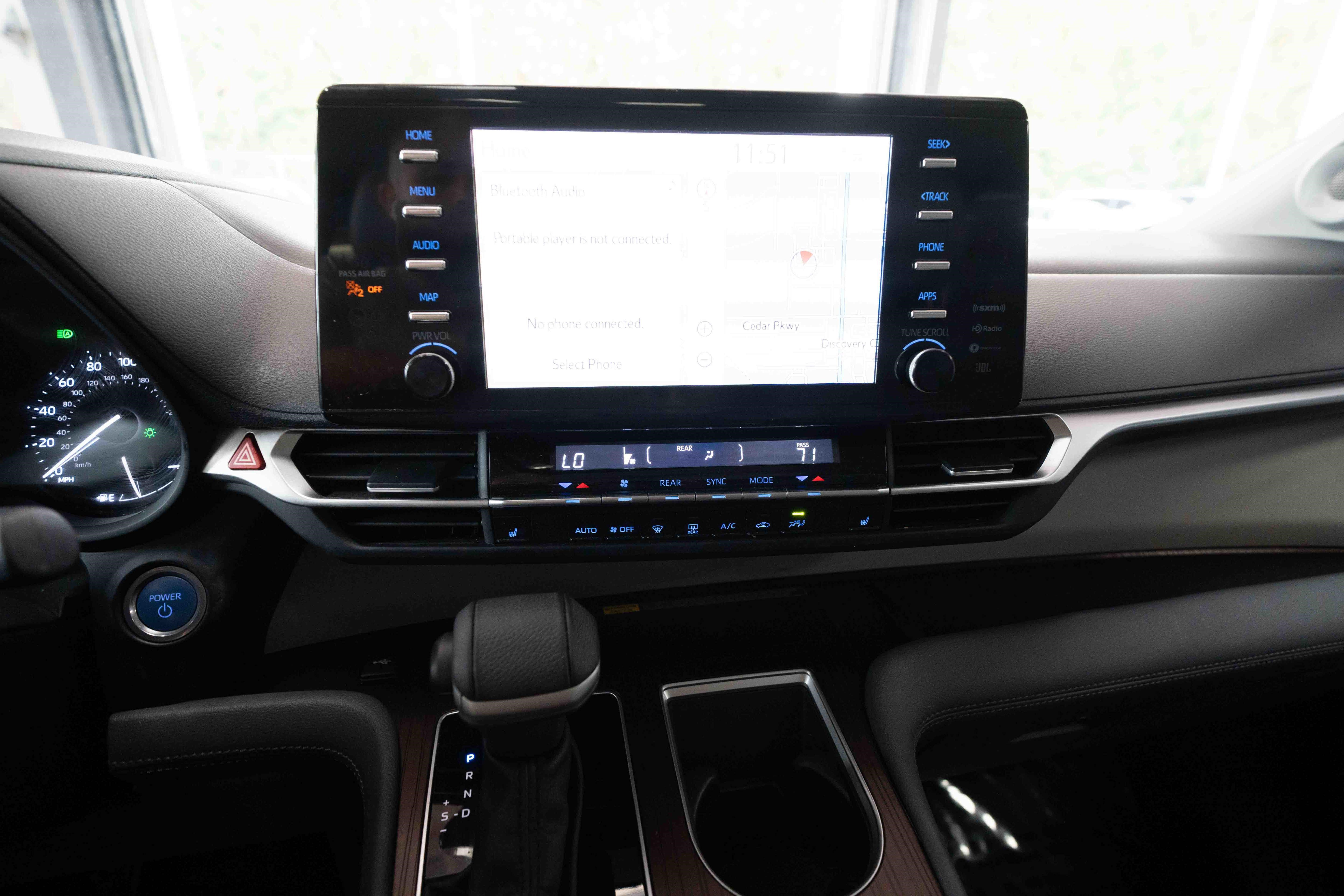Certified 2023 Toyota Sienna XLE w/ XLE Plus Package AWD/4WD image 17