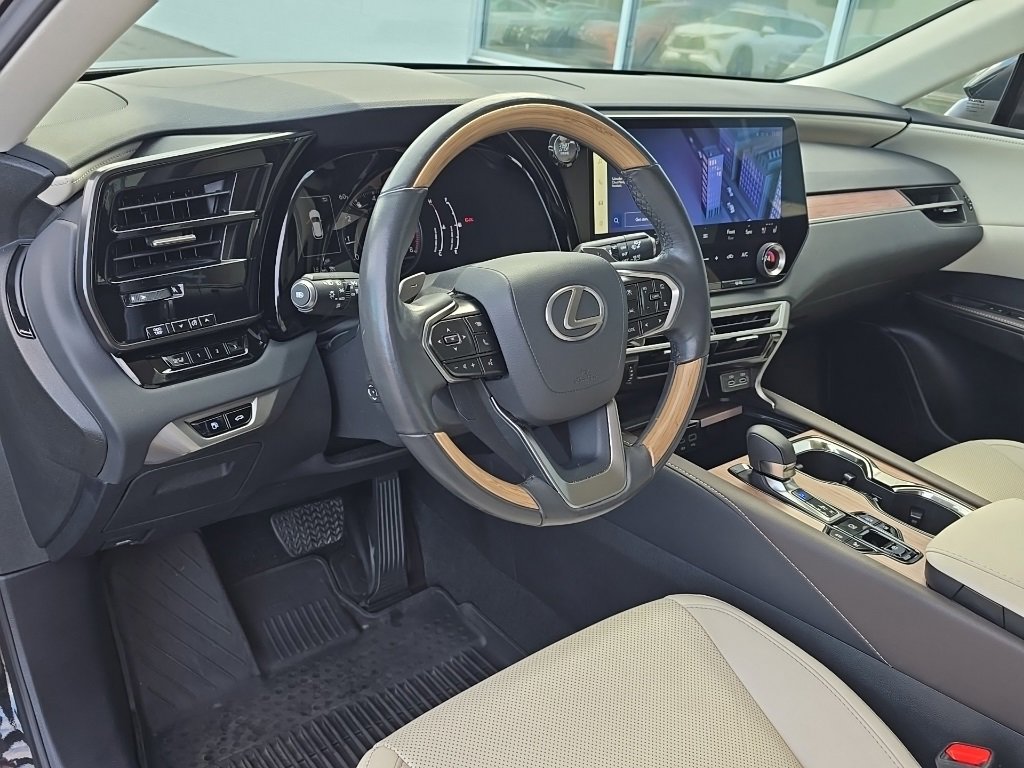 Used 2024 Lexus RX 350 Premium image 12