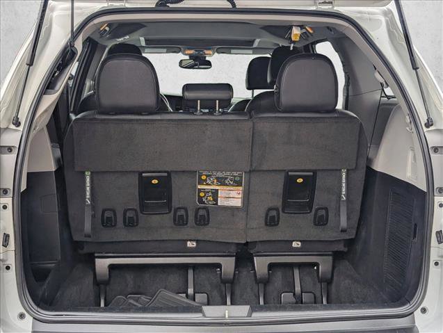 Used 2019 Toyota Sienna SE w/ SE Preferred Package AWD/4WD image 6