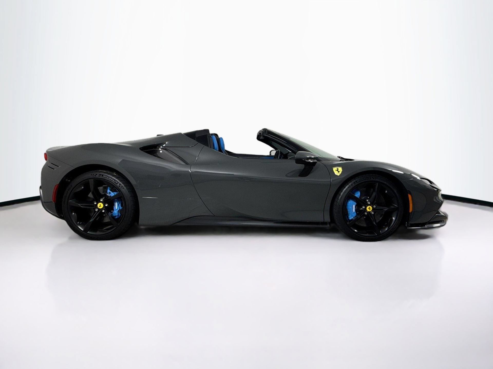 Certified 2024 Ferrari SF90 Spider AWD/4WD image 8