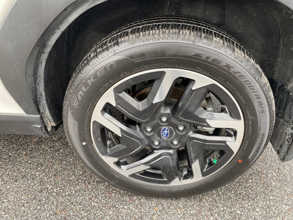 Certified 2025 Subaru Forester Limited image 12