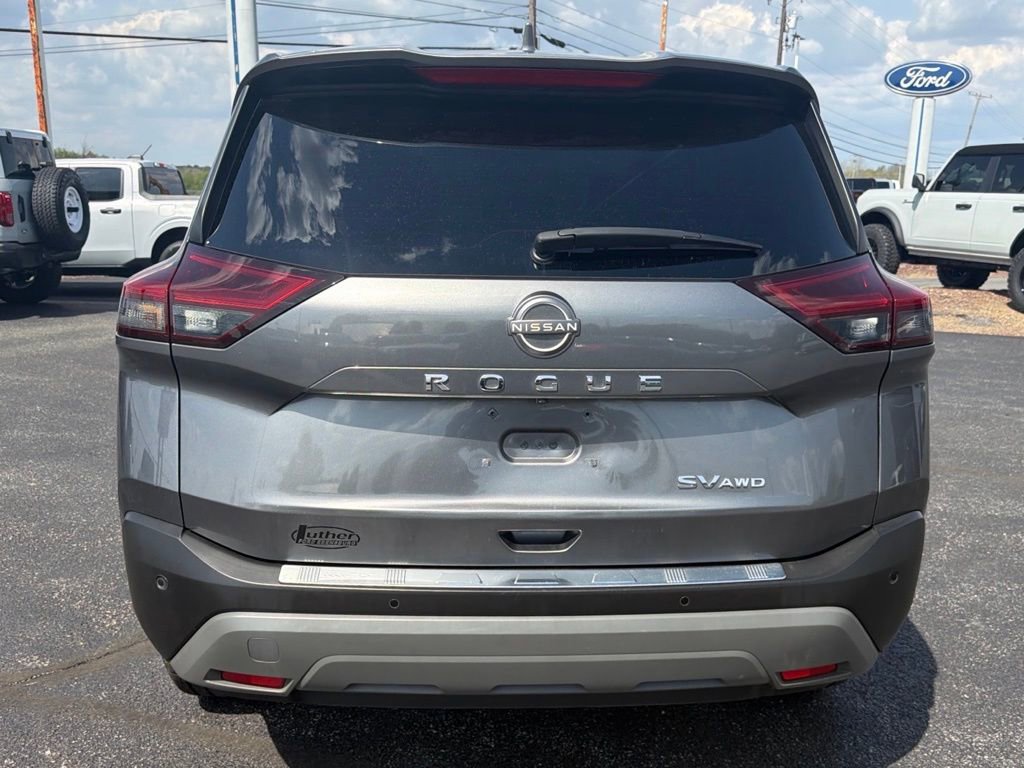 Used 2023 Nissan Rogue SV AWD/4WD image 4