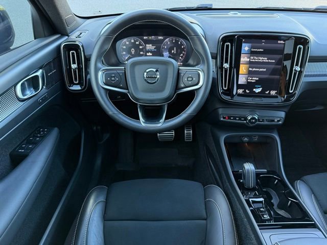 Used 2021 Volvo XC40 T5 R-Design w/ Advanced Package AWD/4WD image 12