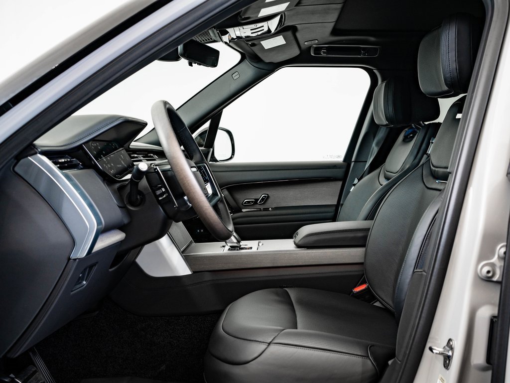 New 2026 Land Rover Range Rover SV image 23