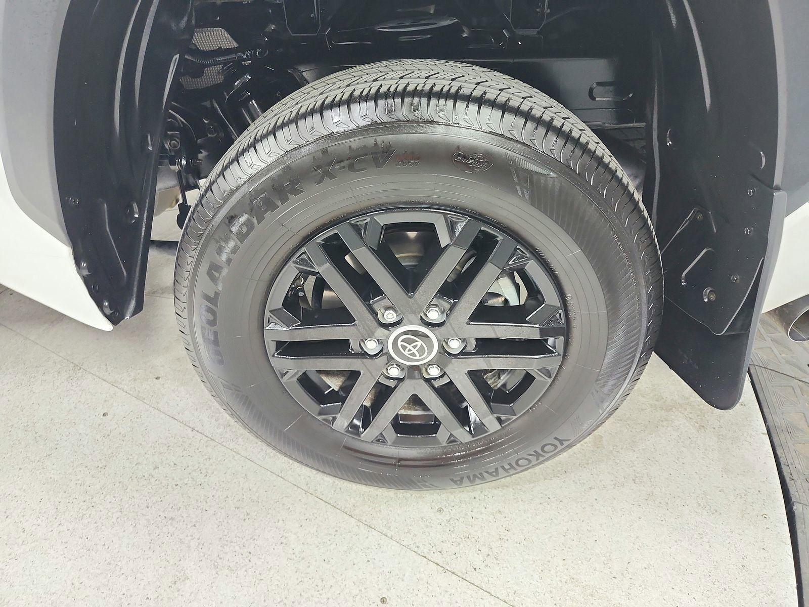 Used 2024 Toyota Tundra SR5 AWD/4WD image 39