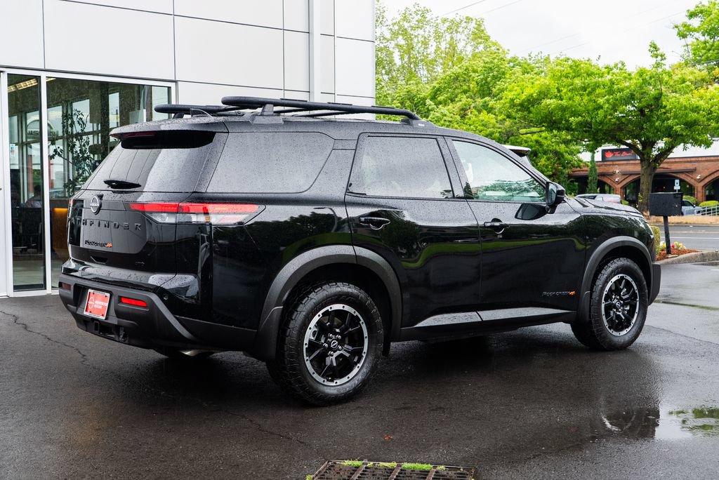 Used 2025 Nissan Pathfinder Rock Creek AWD/4WD image 6