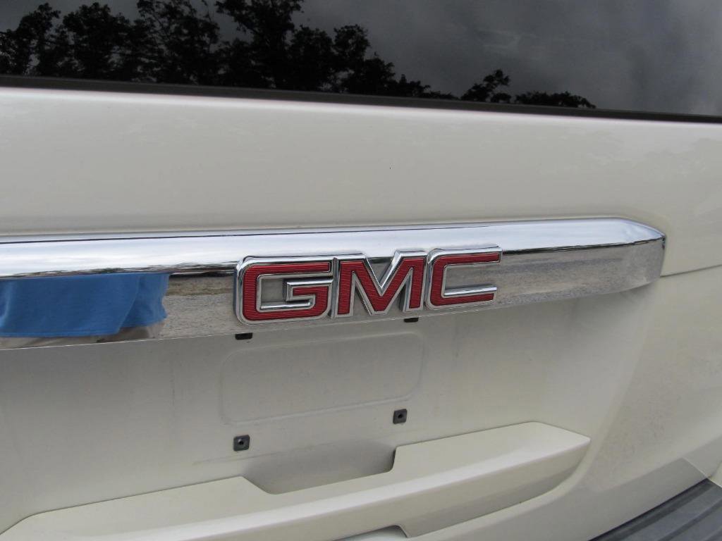 Used 2015 GMC Yukon XL Denali w/ Open Road Package image 12