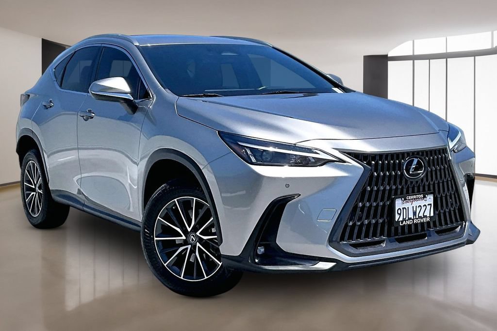Used 2022 Lexus NX 350h AWD image 3