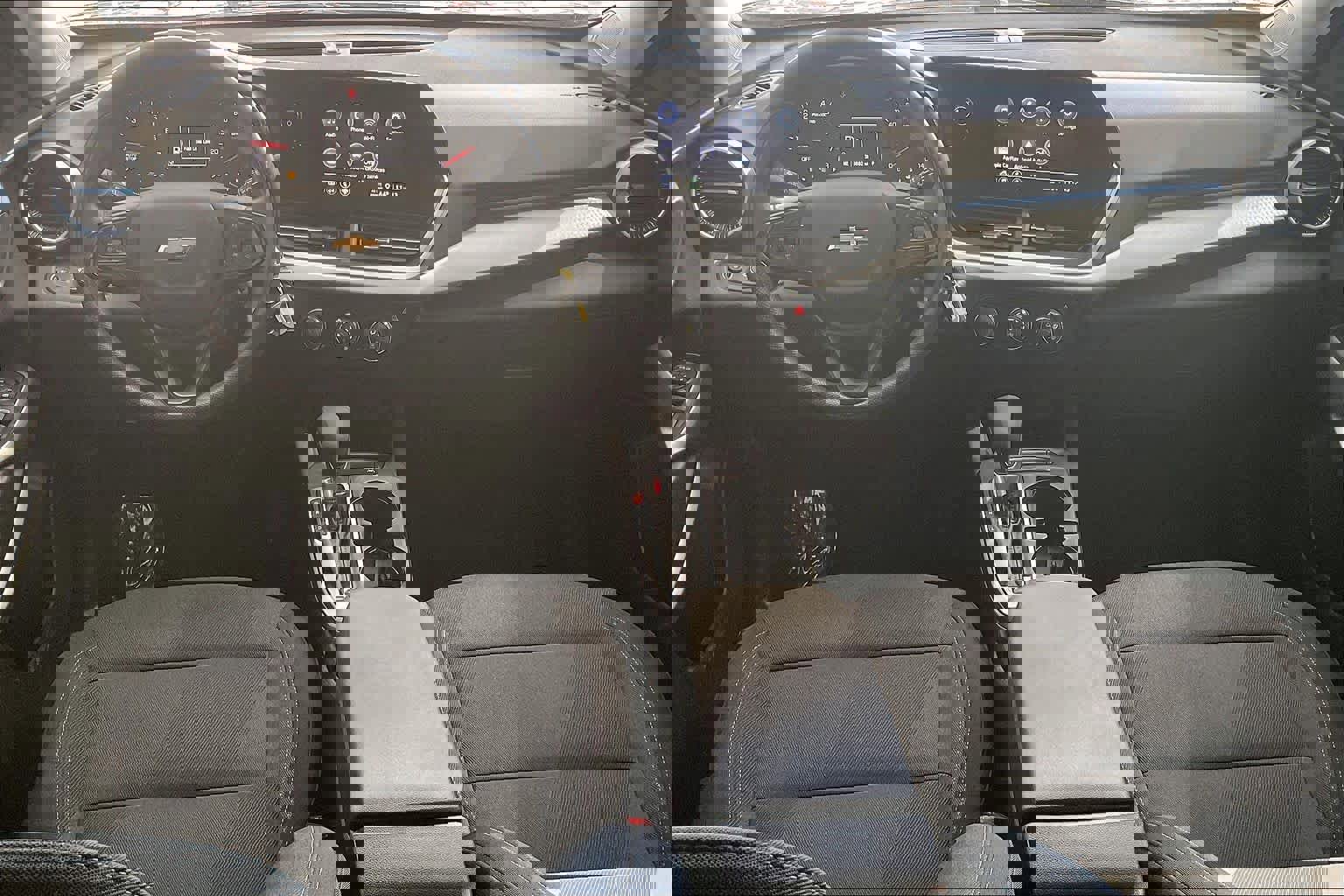 Used 2024 Chevrolet Trax LS w/ LS Convenience Package image 16