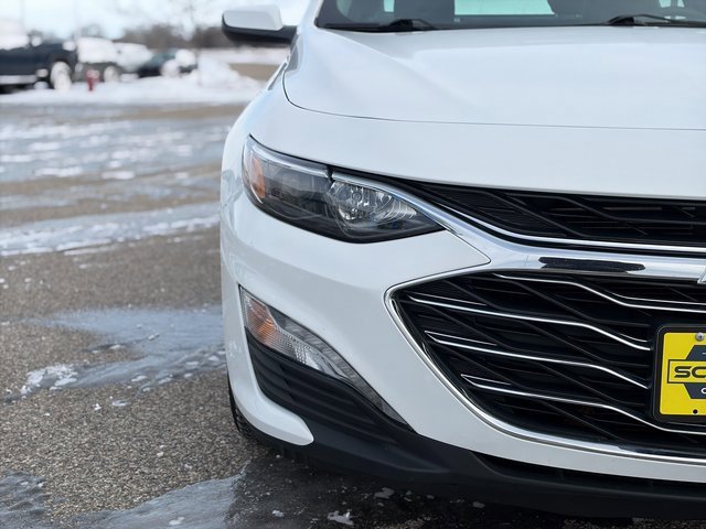 Used 2025 Chevrolet Malibu LT image 12