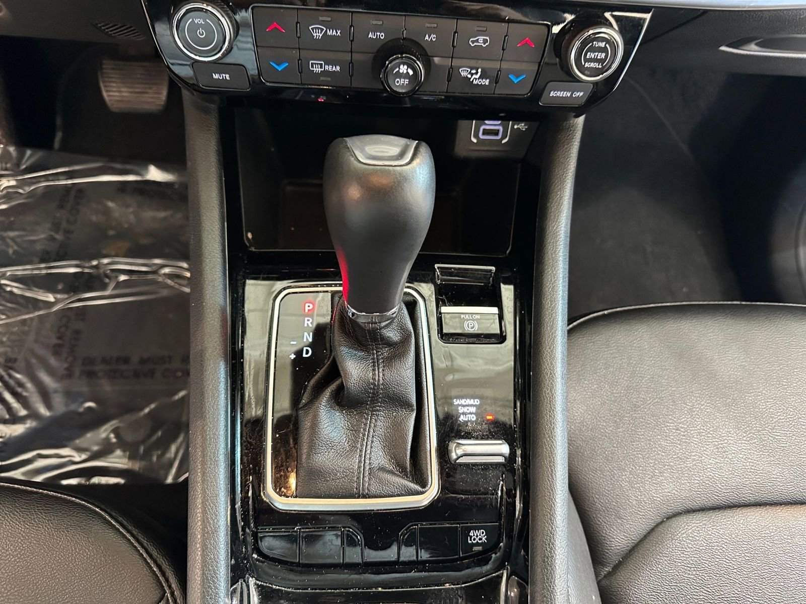 Used 2025 Jeep Compass Limited image 41