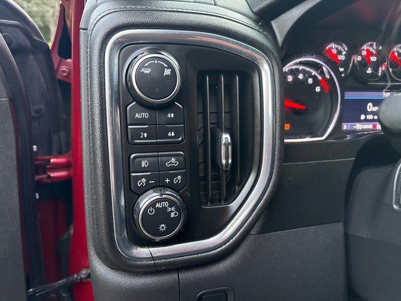 Used 2019 Chevrolet Silverado 1500 LT Trail Boss AWD/4WD image 16