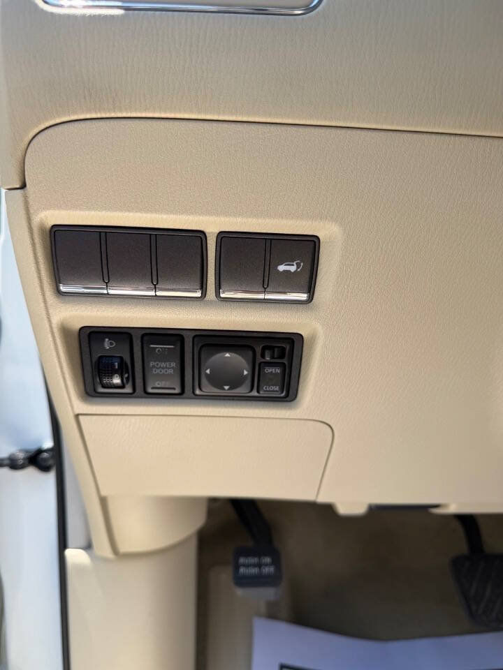 Used 2012 INFINITI QX56 2WD w/ Theater Pkg image 27