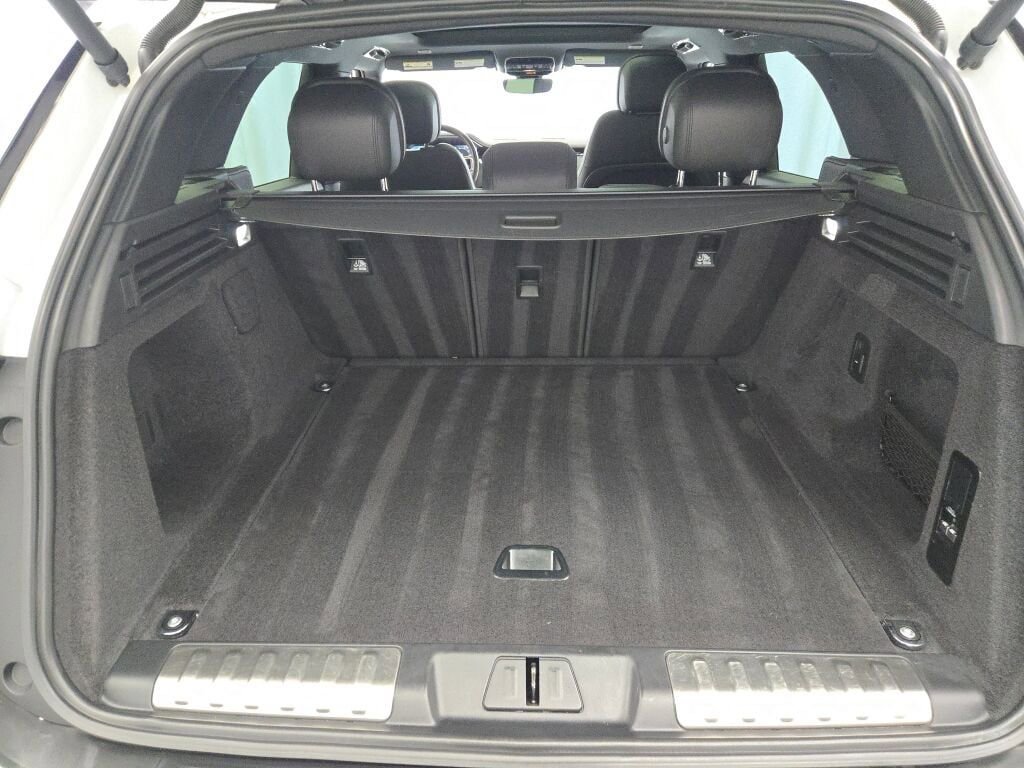 Used 2024 Land Rover Range Rover Sport Dynamic SE image 18