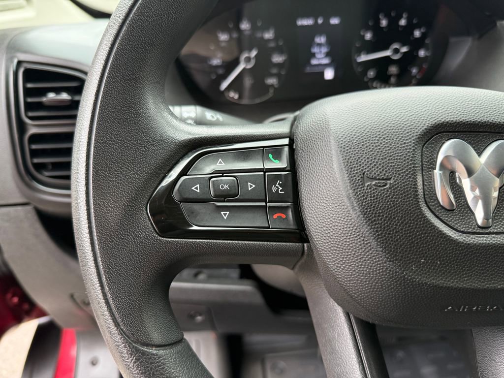 Used 2022 RAM ProMaster 2500 w/ Driver Convenience Group FWD image 21