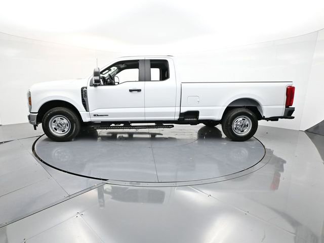 New 2026 Ford F350 XL w/ XL Chrome Package image 4