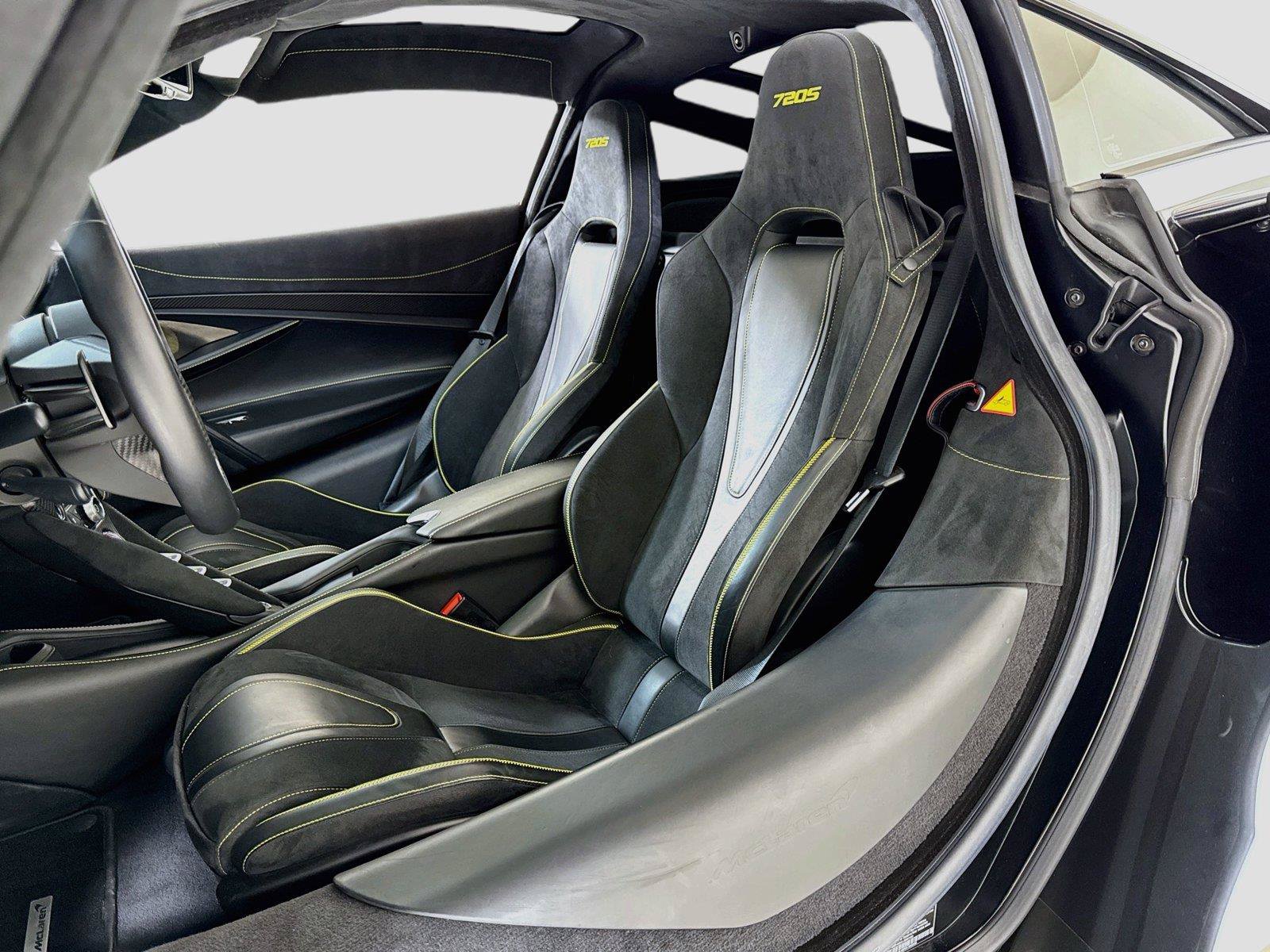 Used 2018 McLaren 720S Performance RWD image 13