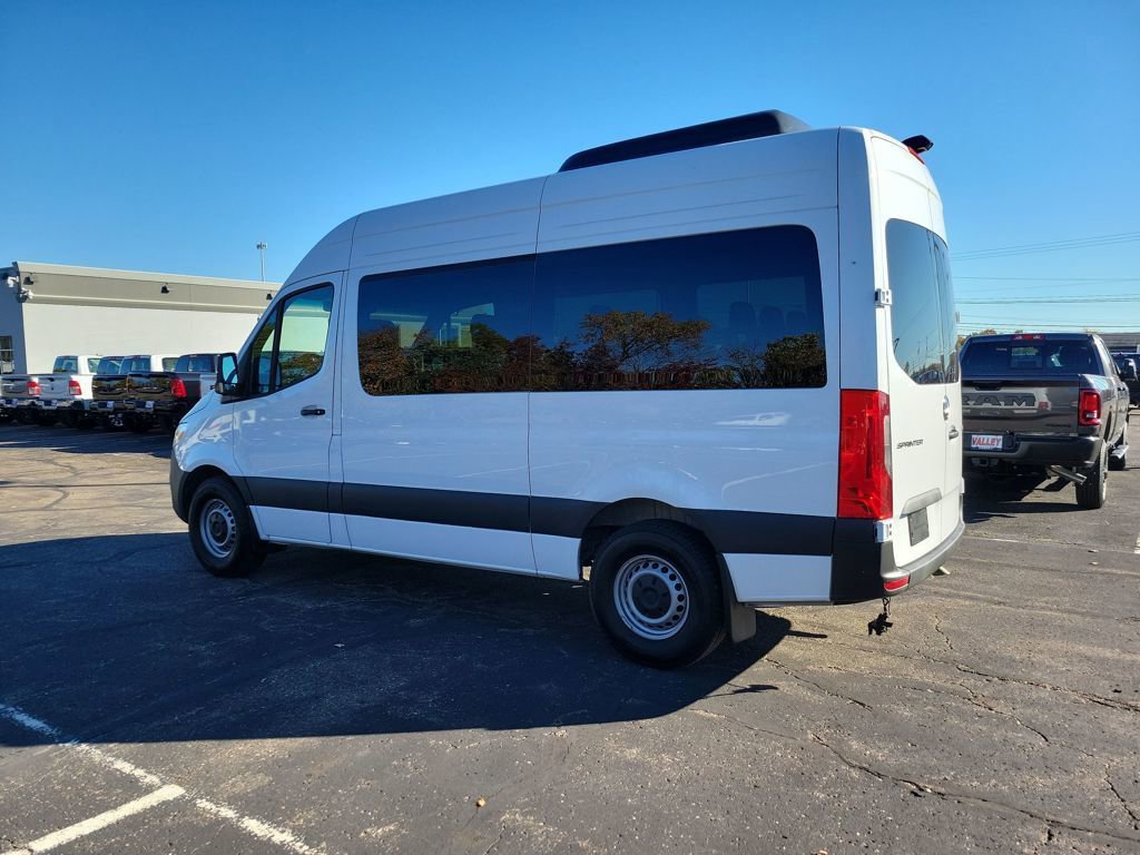 Used 2025 Mercedes-Benz Sprinter 2500 image 35