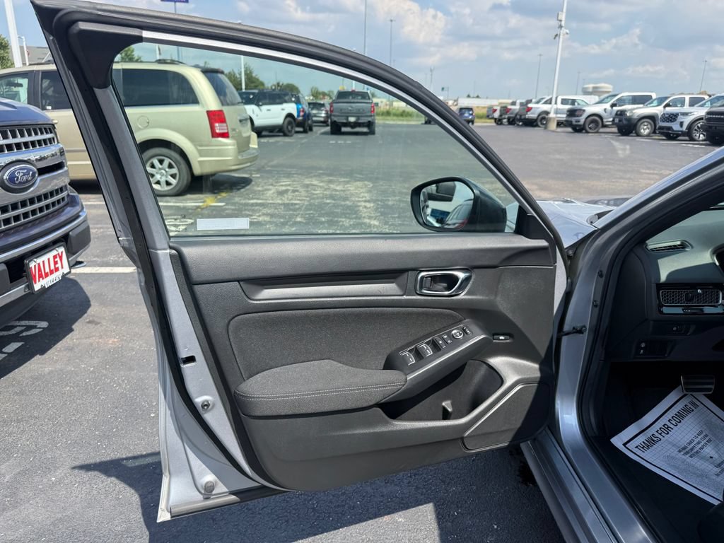Used 2024 Honda Civic Sport image 14