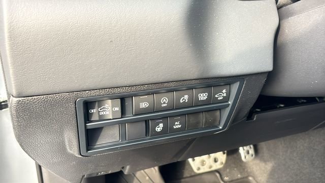 New 2026 Toyota Tundra Platinum w/ TRD Off-Road Package image 14