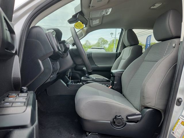 Used 2022 Toyota Tacoma SR AWD/4WD image 8
