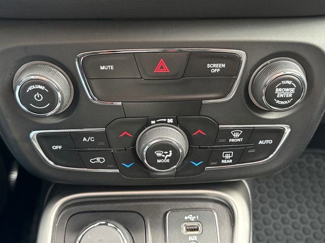 Used 2019 Jeep Compass Latitude w/ Cold Weather Group image 31