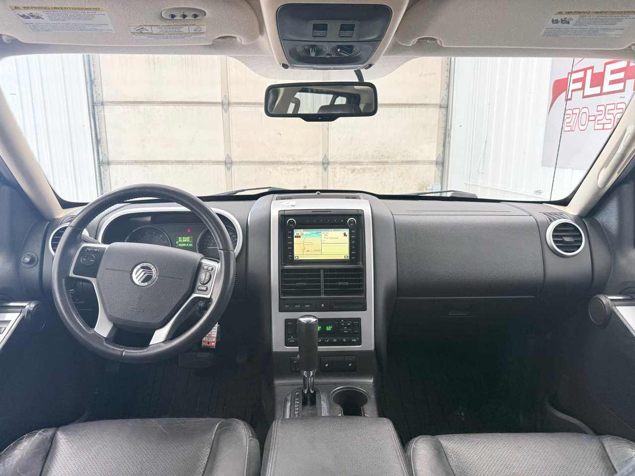 Used 2010 Mercury Mountaineer Premier image 24