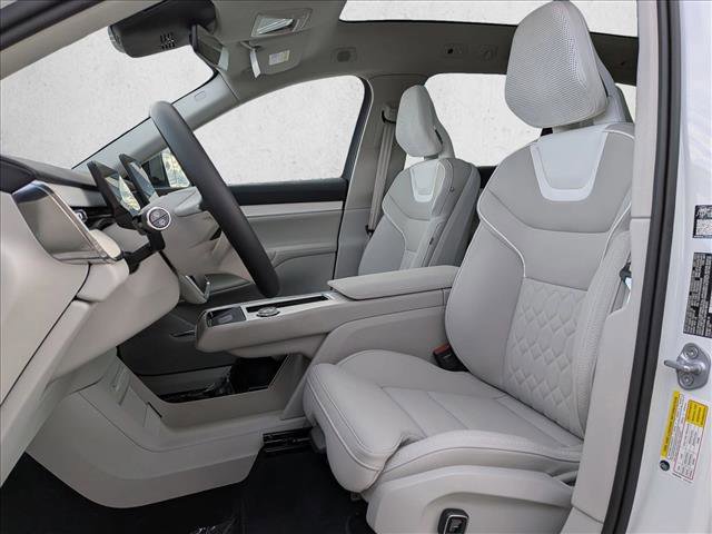 New 2025 Volvo EX90 Ultra w/ Protection Package Premier image 4