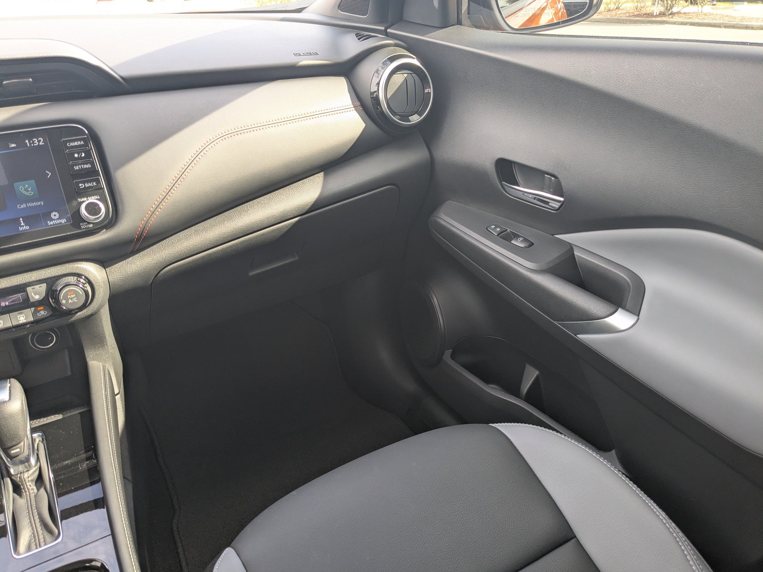 Certified 2024 Nissan Kicks SR w/ SR Premium Package image 16