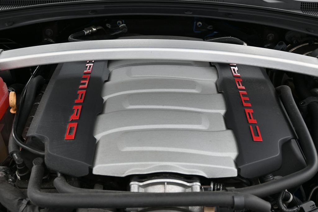 Used 2017 Chevrolet Camaro SS RWD image 37