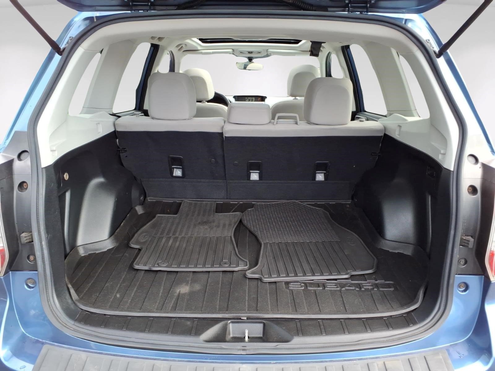 Used 2016 Subaru Forester 2.5i Premium w/ All-Weather Package AWD/4WD image 13