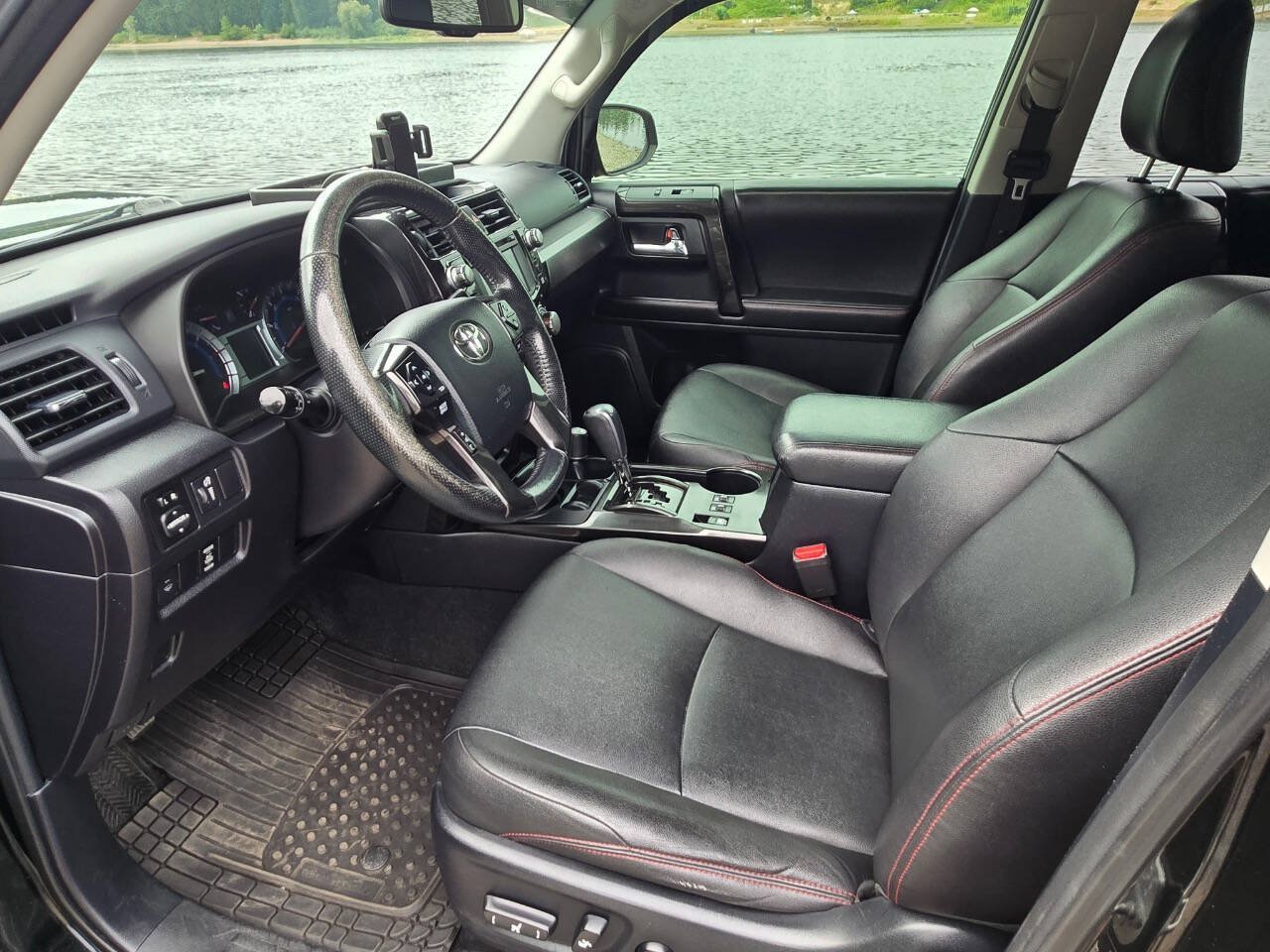 Used 2015 Toyota 4Runner Trail Premium AWD/4WD image 14