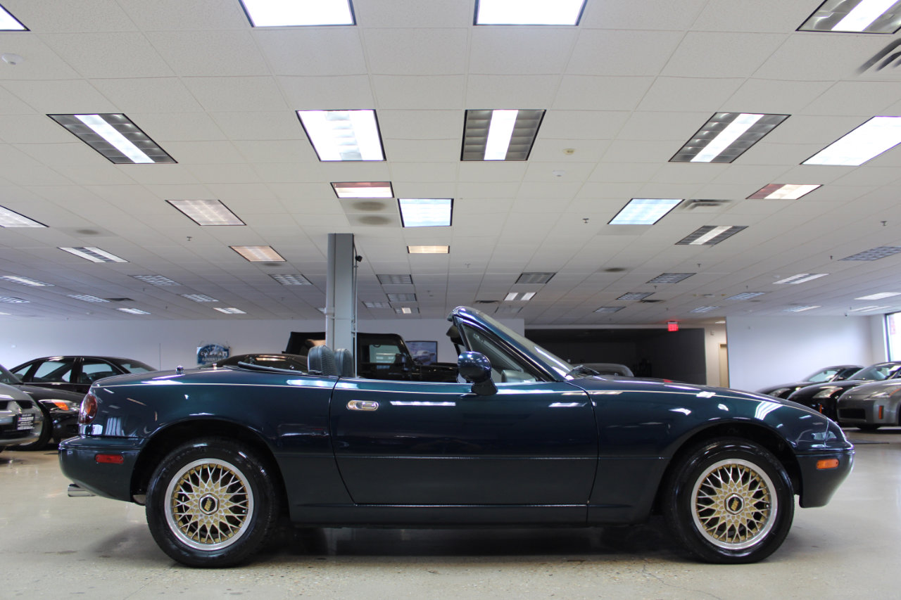 Used 1996 MAZDA MX-5 Miata image 8
