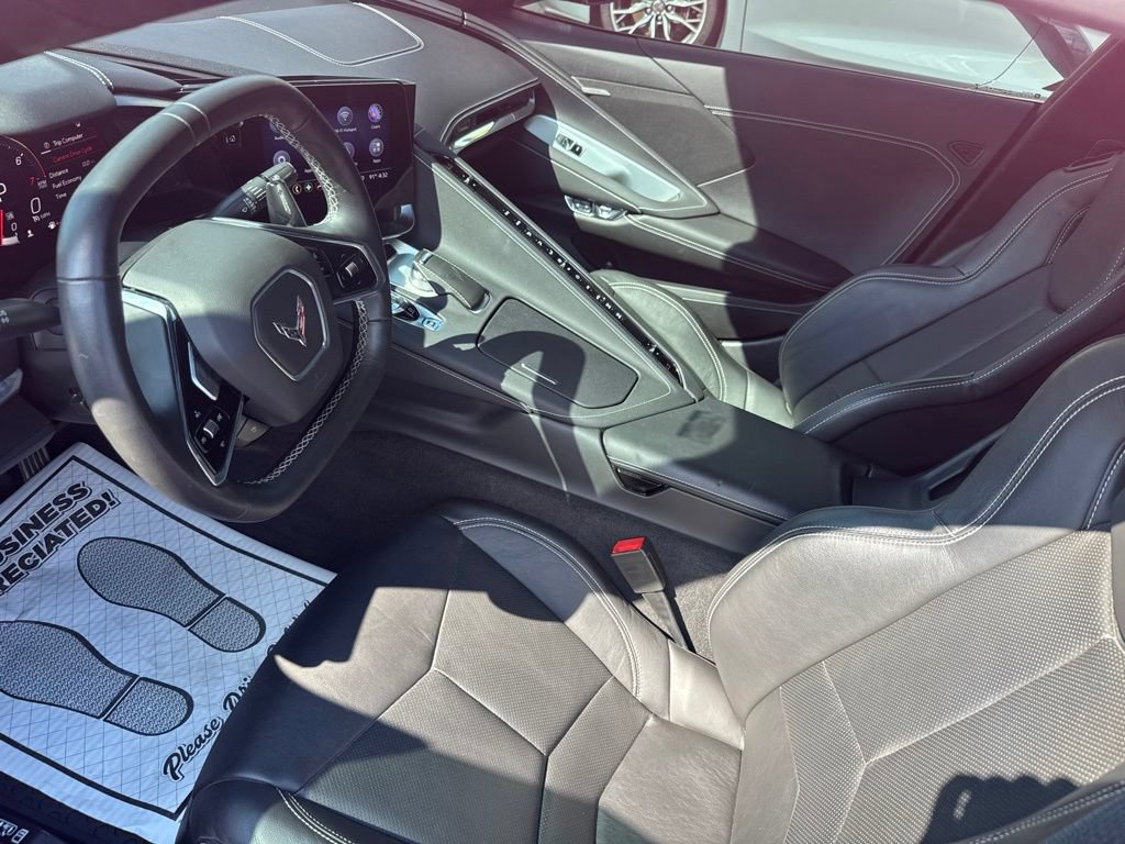 Used 2020 Chevrolet Corvette Stingray Coupe w/ 1LT RWD image 6