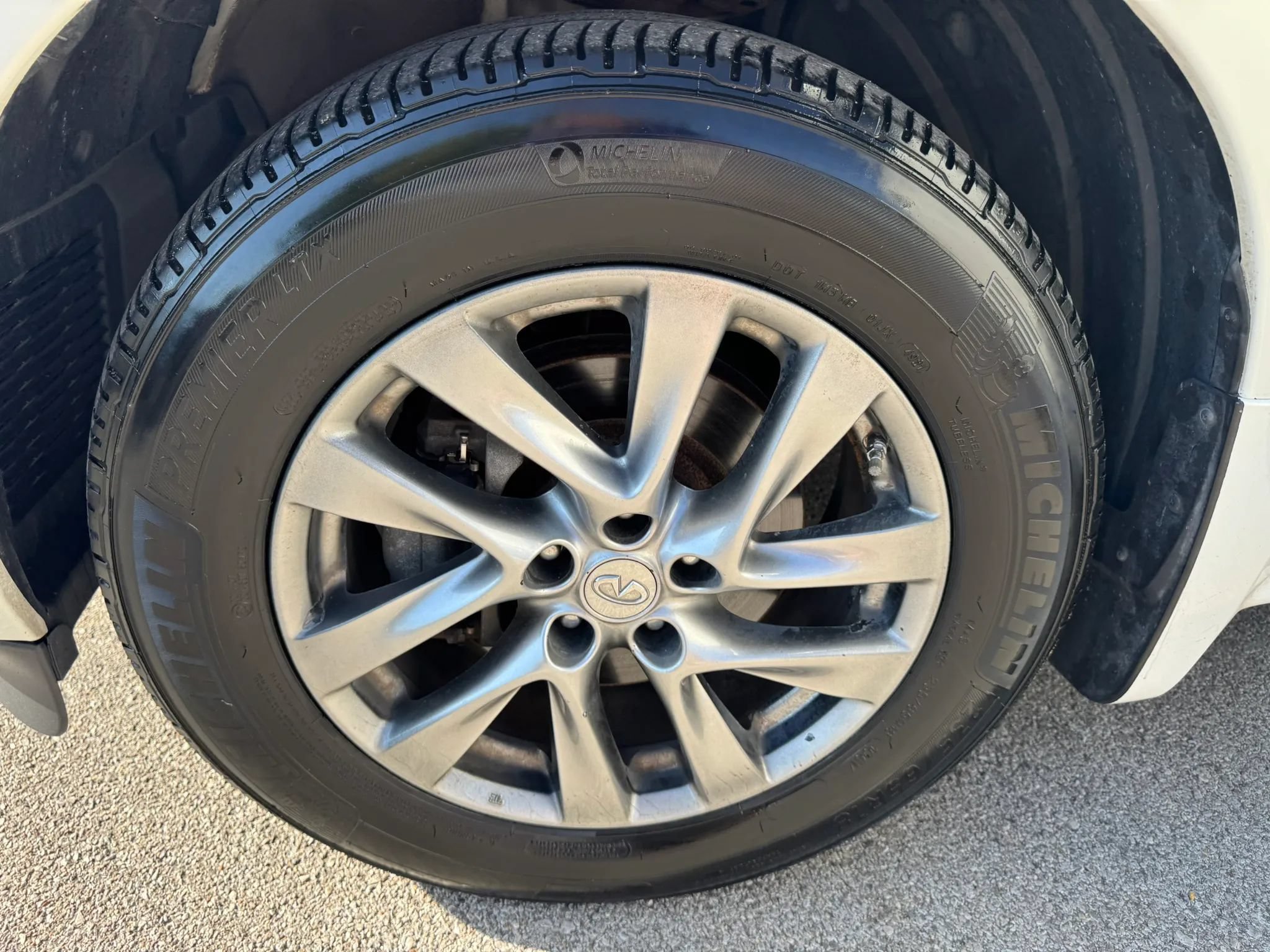 Used 2014 INFINITI QX60 Luxe w/ Premium Plus Package AWD/4WD image 30