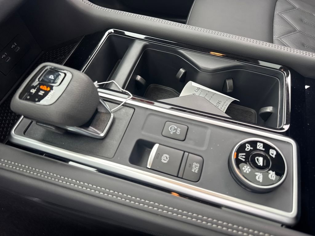 New 2026 Nissan Pathfinder Platinum image 22