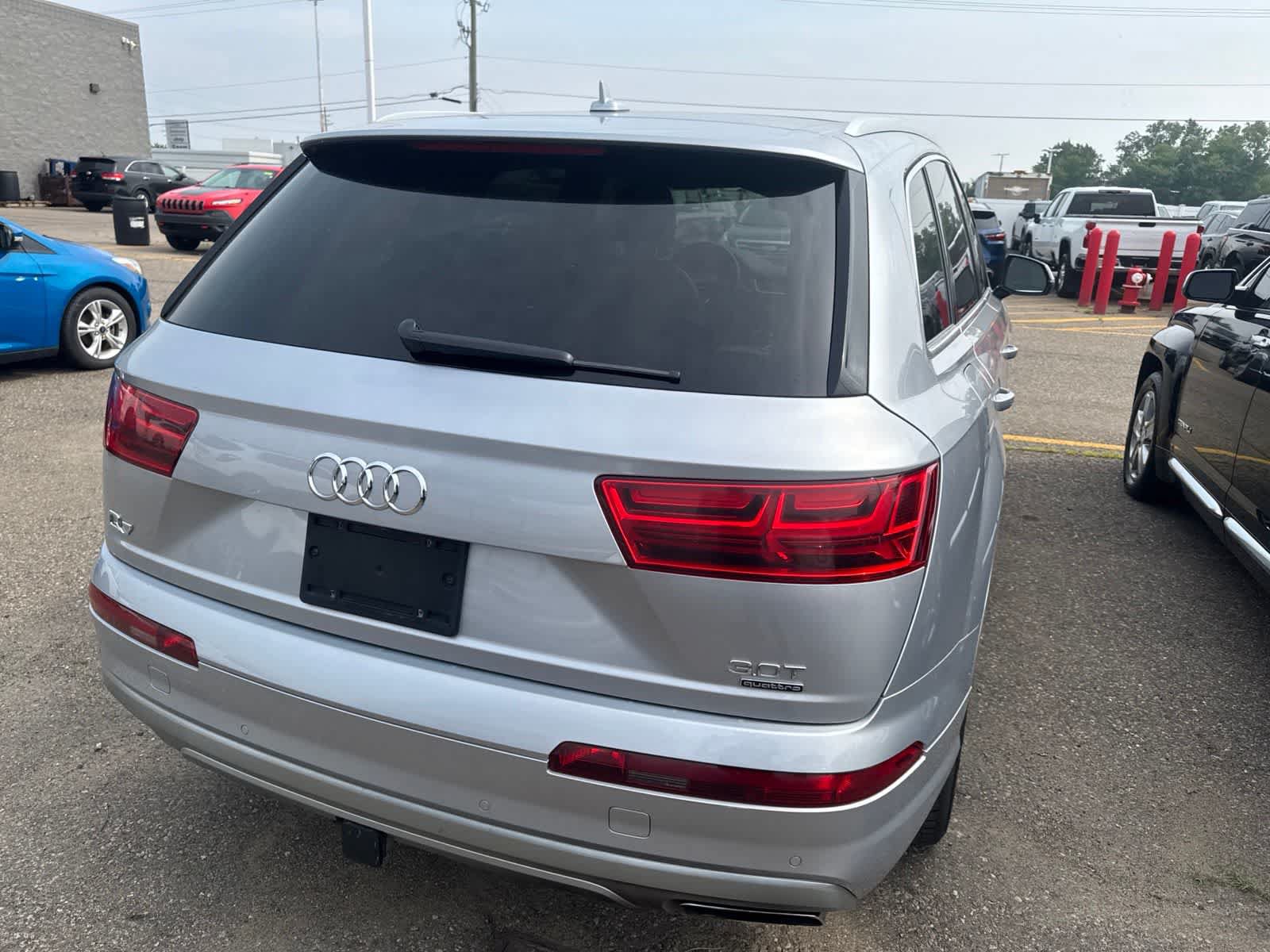 Used 2017 Audi Q7 3.0T Premium Plus w/ Premium Plus Package AWD/4WD image 13