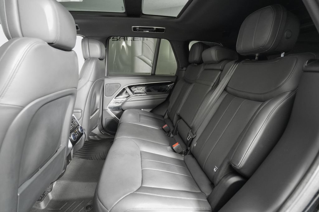 Used 2023 Land Rover Range Rover SE AWD/4WD image 13
