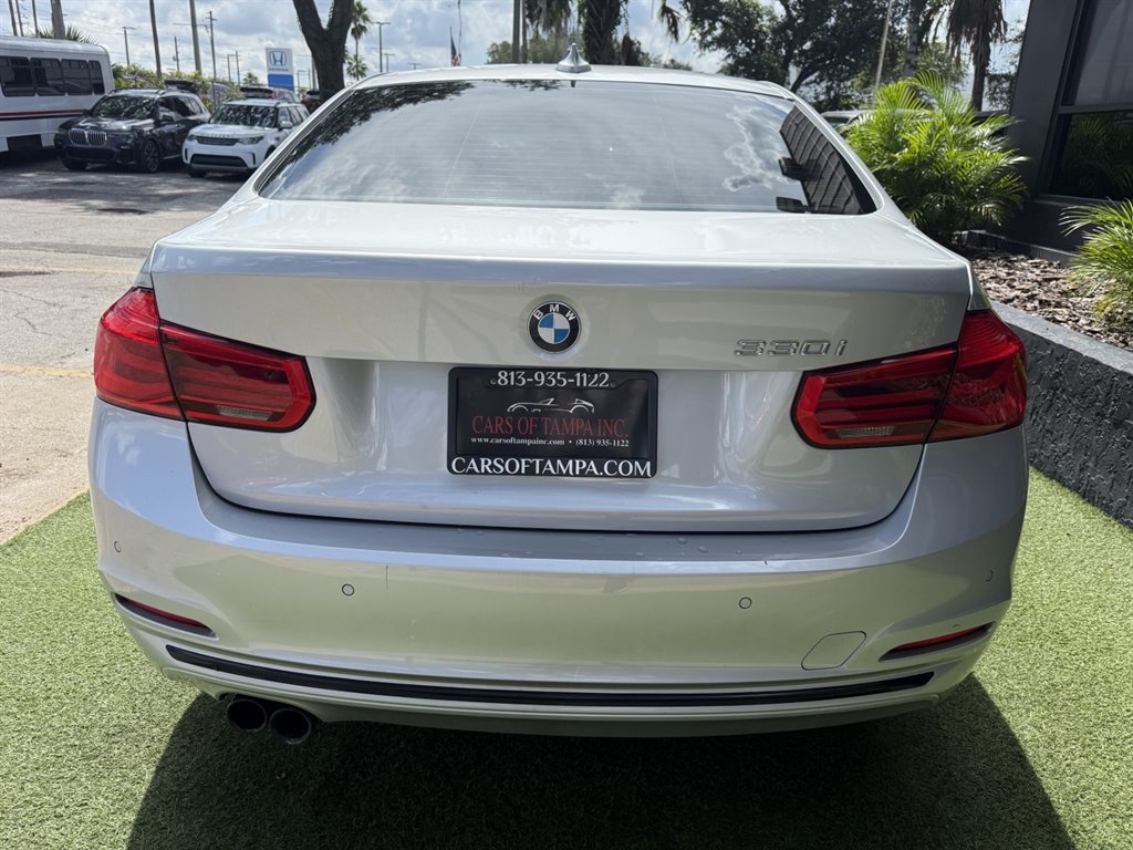 Used 2017 BMW 330i Sedan RWD image 5